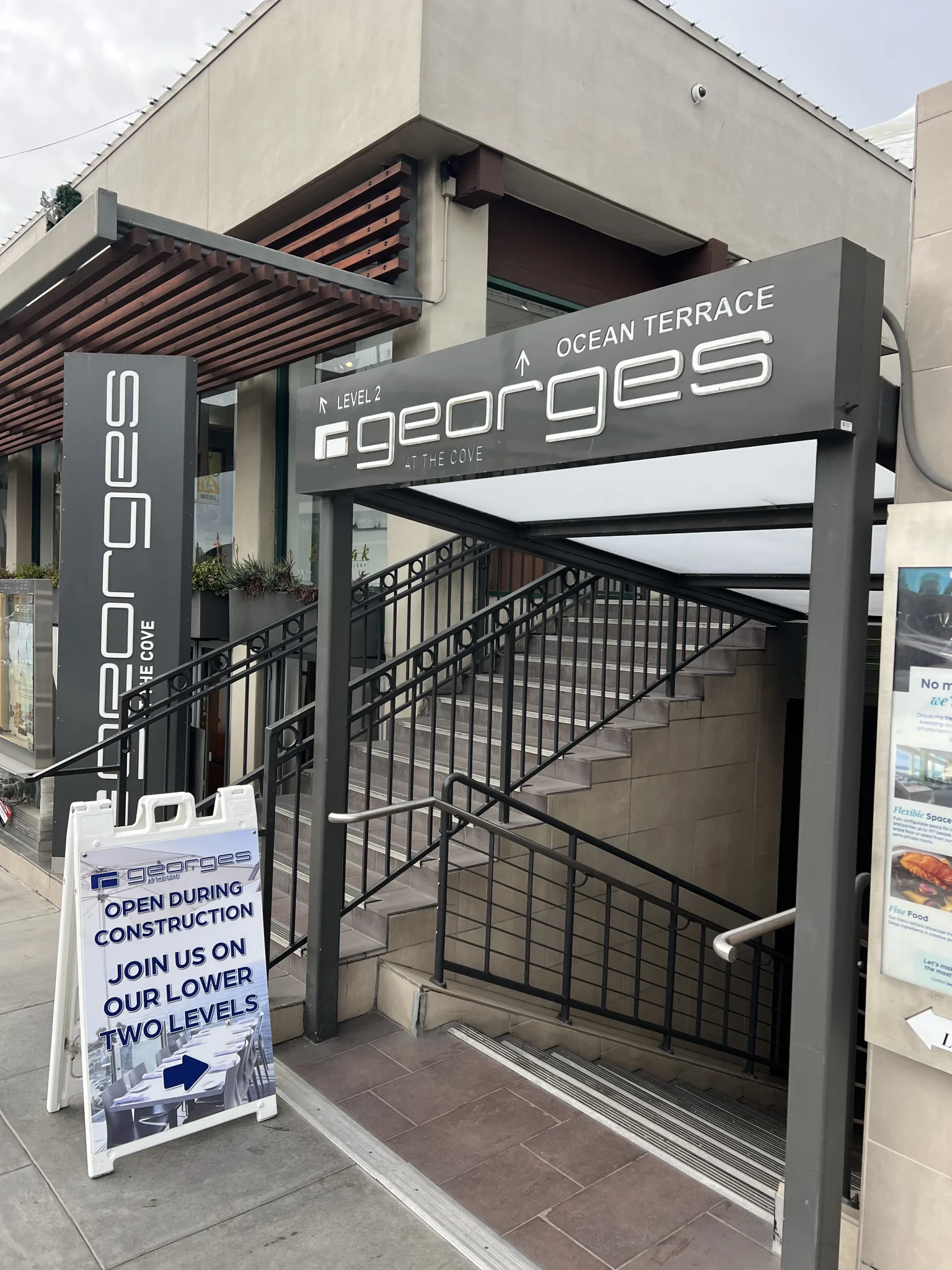 Georges at the Cove - Happy Hour